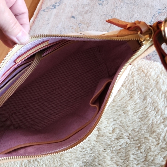 NWOT Dooney & Bourke  Baseball Hobo ⚾️ - Picture 8 of 12